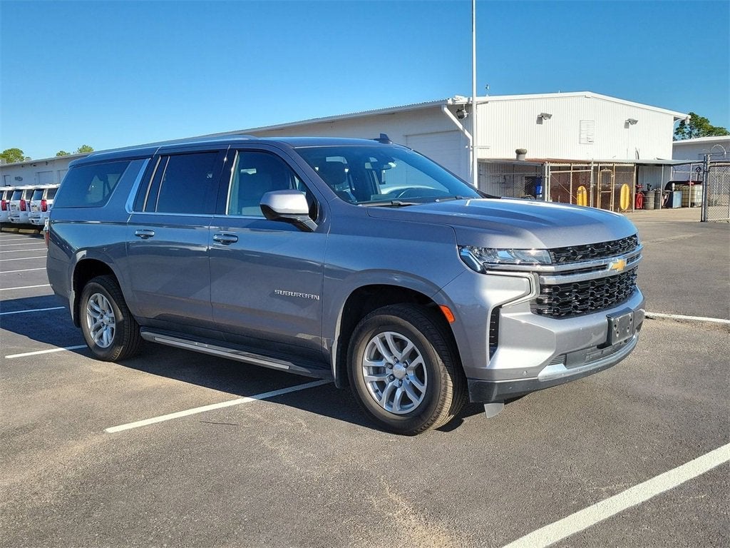 2022 Chevrolet Suburban LS