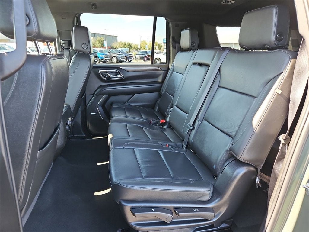 2024 Chevrolet Suburban LT