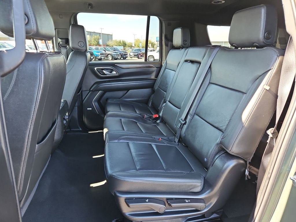 2024 Chevrolet Suburban LT