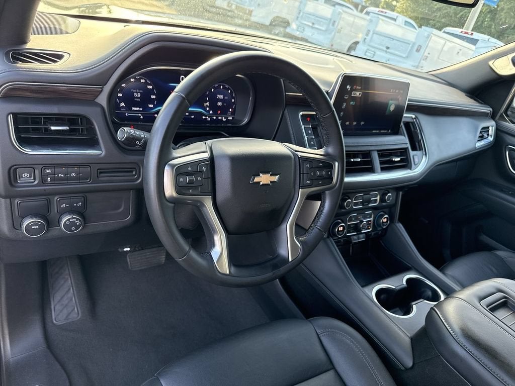 2023 Chevrolet Suburban LT