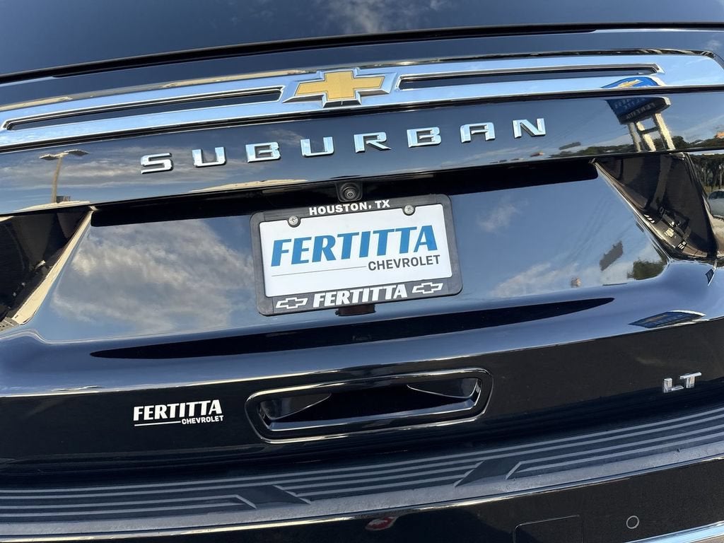 2023 Chevrolet Suburban LT