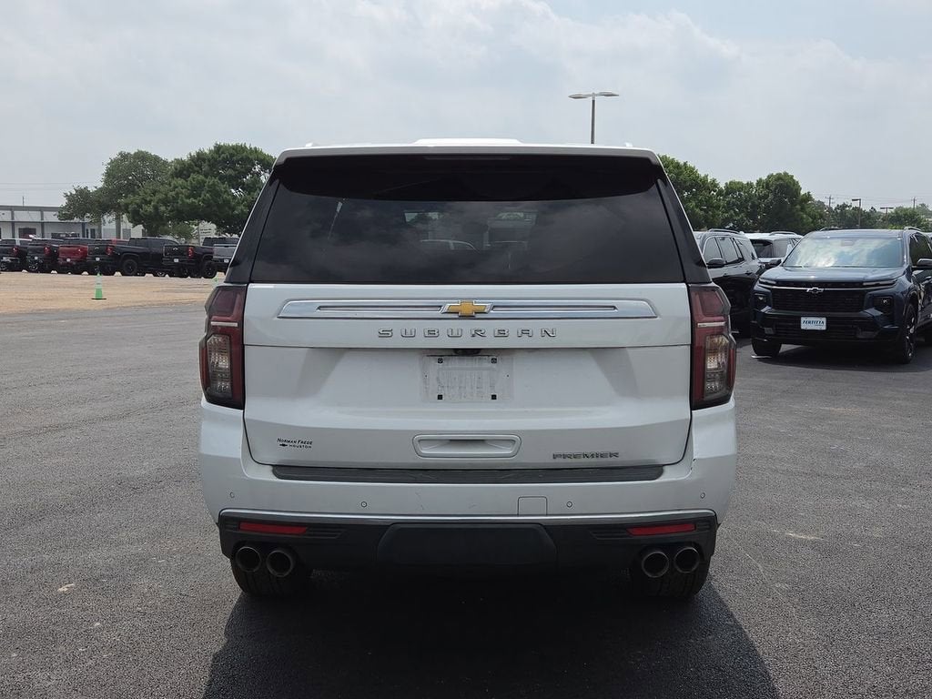 2023 Chevrolet Suburban Premier