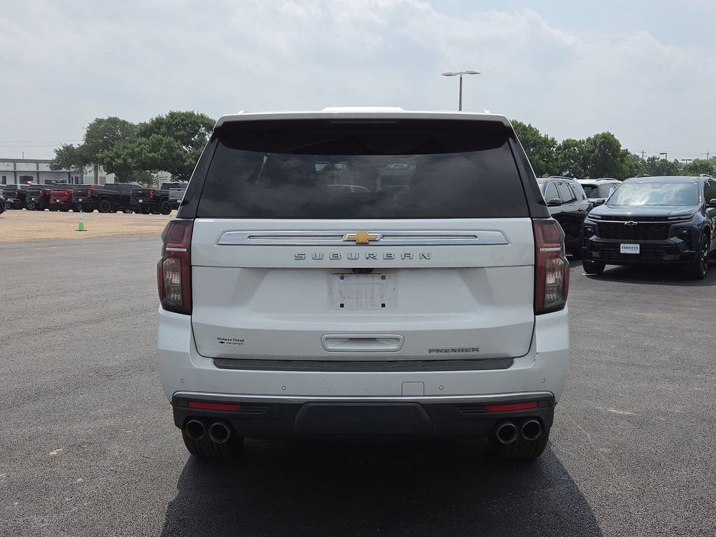 2023 Chevrolet Suburban Premier