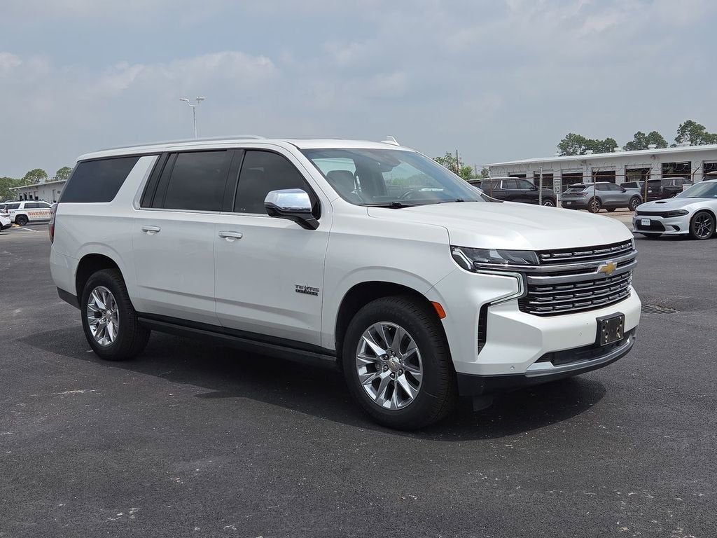 2023 Chevrolet Suburban Premier