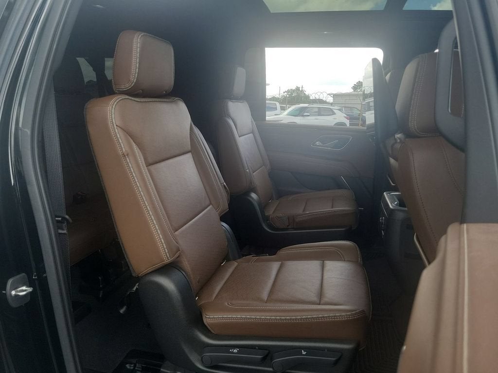 2021 Chevrolet Suburban High Country