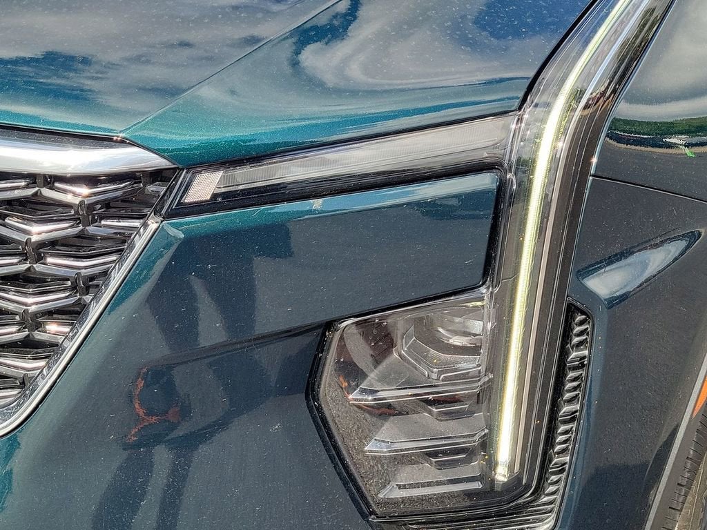 2024 Cadillac XT4 Luxury