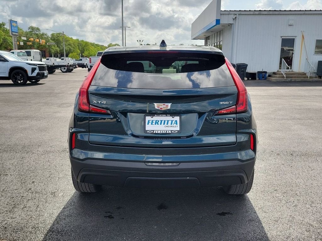 2024 Cadillac XT4 Luxury