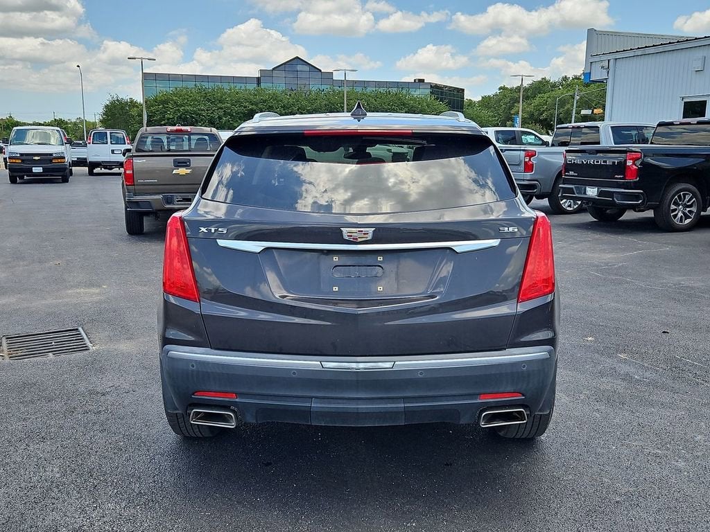 2017 Cadillac XT5 Luxury FWD