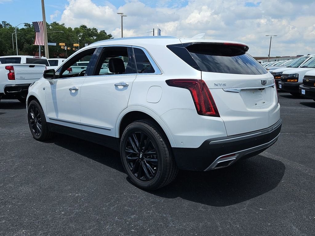 2022 Cadillac XT5 Premium Luxury
