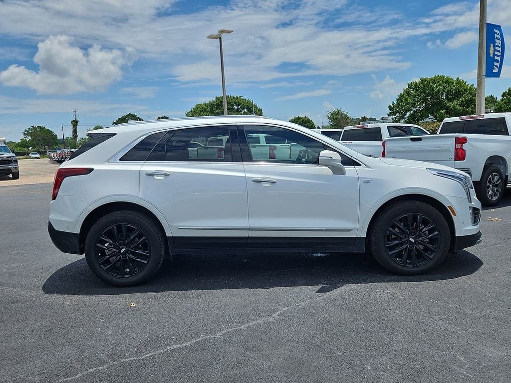 2022 Cadillac XT5 Premium Luxury
