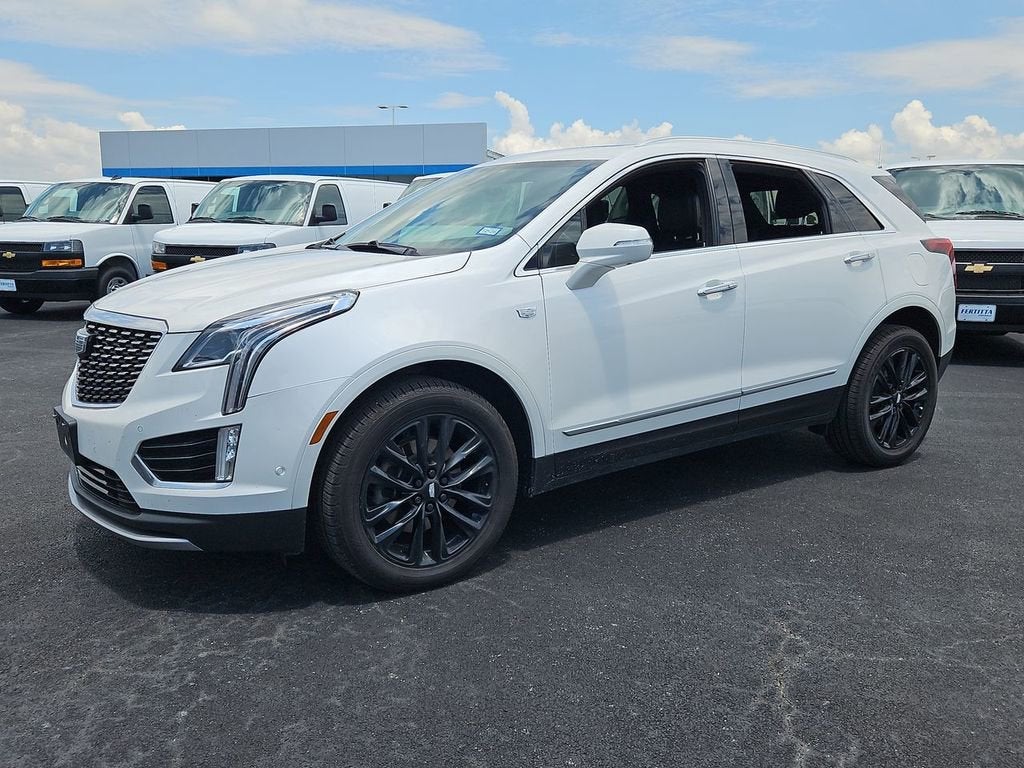 2022 Cadillac XT5 Premium Luxury