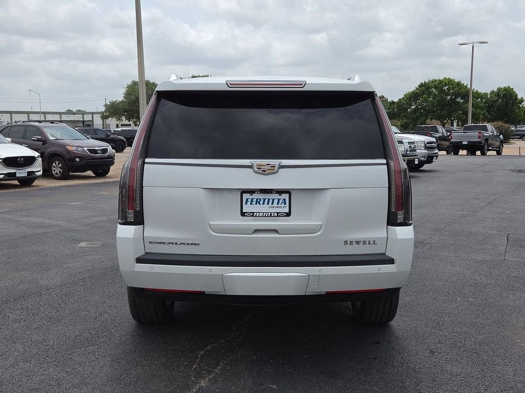 2018 Cadillac Escalade Premium Luxury