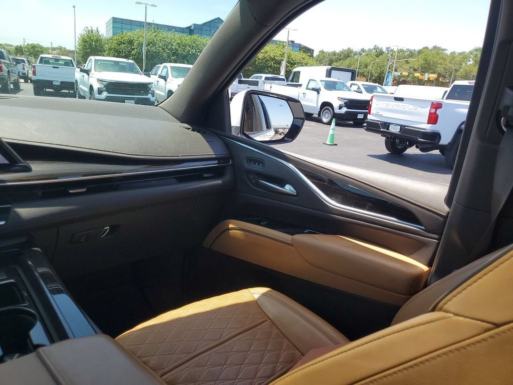 2022 Cadillac Escalade Premium Luxury