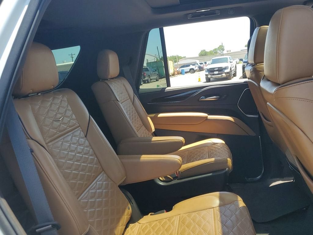 2022 Cadillac Escalade Premium Luxury