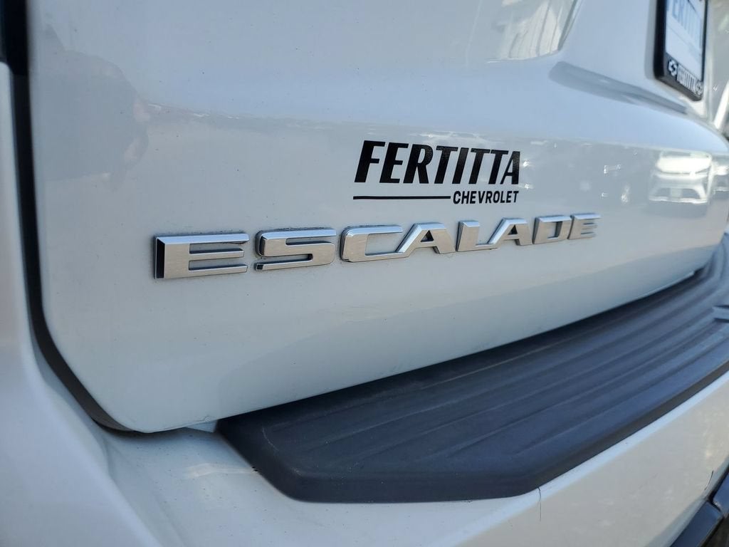 2022 Cadillac Escalade Premium Luxury