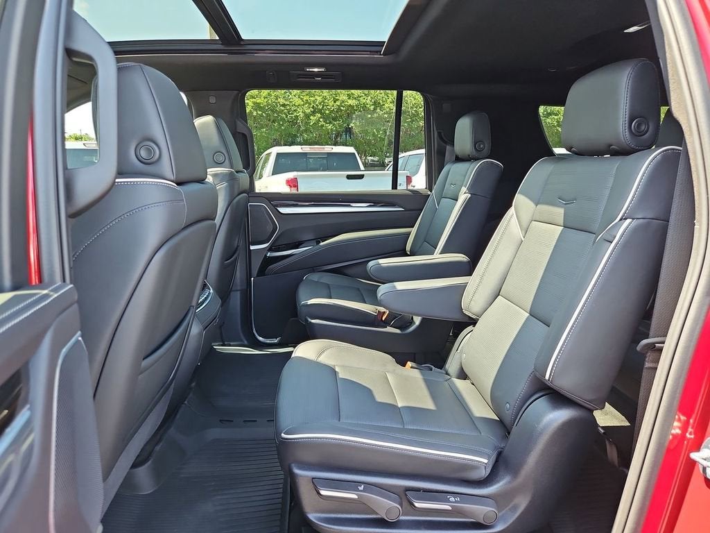 2025 Cadillac Escalade ESV Premium Luxury