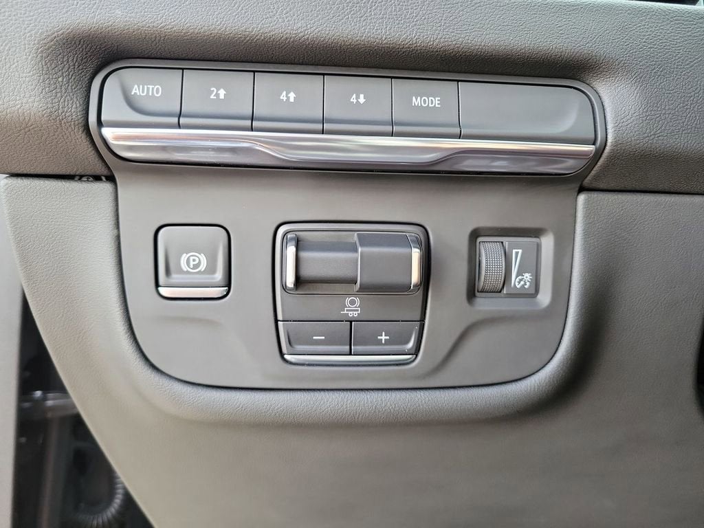 2025 Cadillac Escalade Sport