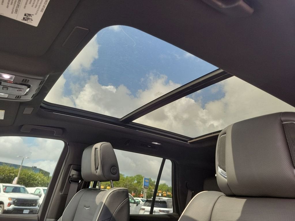 2025 Cadillac Escalade Sport