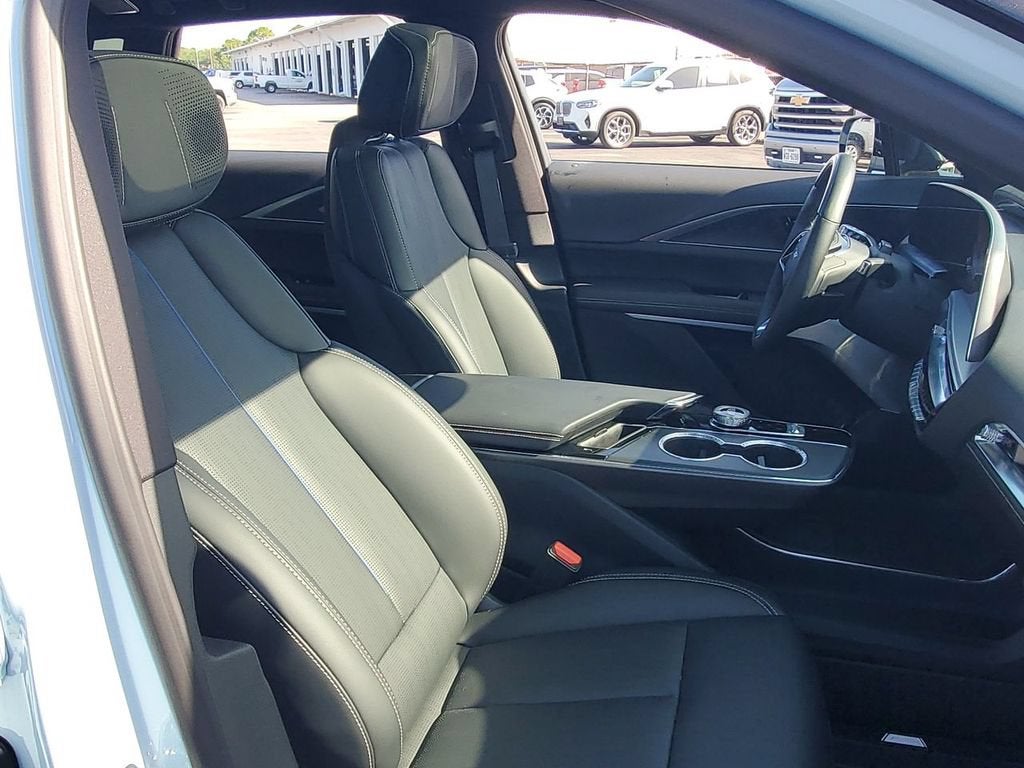 2026 Cadillac LYRIQ V-Series