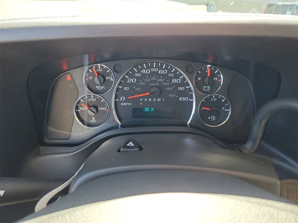 2025 Chevrolet Express Cutaway 3500 1WT