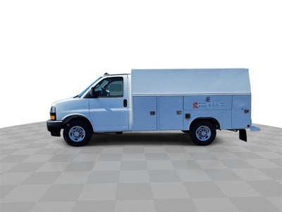 2025 Chevrolet Express Cutaway 3500 1WT