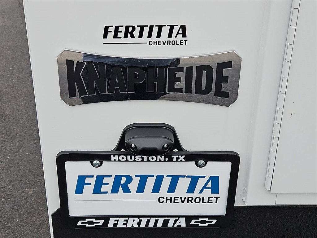 2025 Chevrolet Express Cutaway 3500 1WT