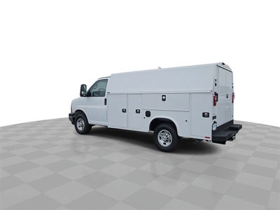 2025 Chevrolet Express Cutaway 3500 1WT
