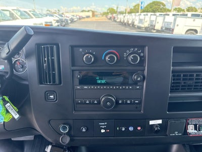 2025 Chevrolet Express Cutaway 3500 1WT