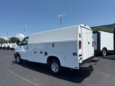 2025 Chevrolet Express Cutaway 3500 1WT