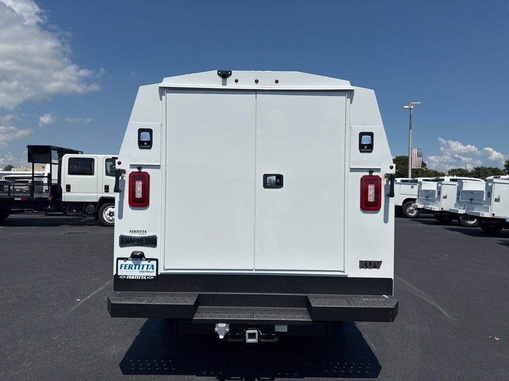 2025 Chevrolet Express Cutaway 3500 1WT
