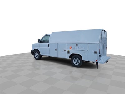 2025 Chevrolet Express Cutaway 3500 1WT