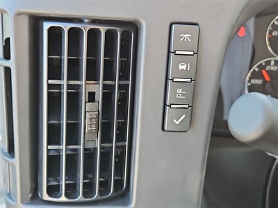 2025 Chevrolet Express Cutaway 3500 1WT