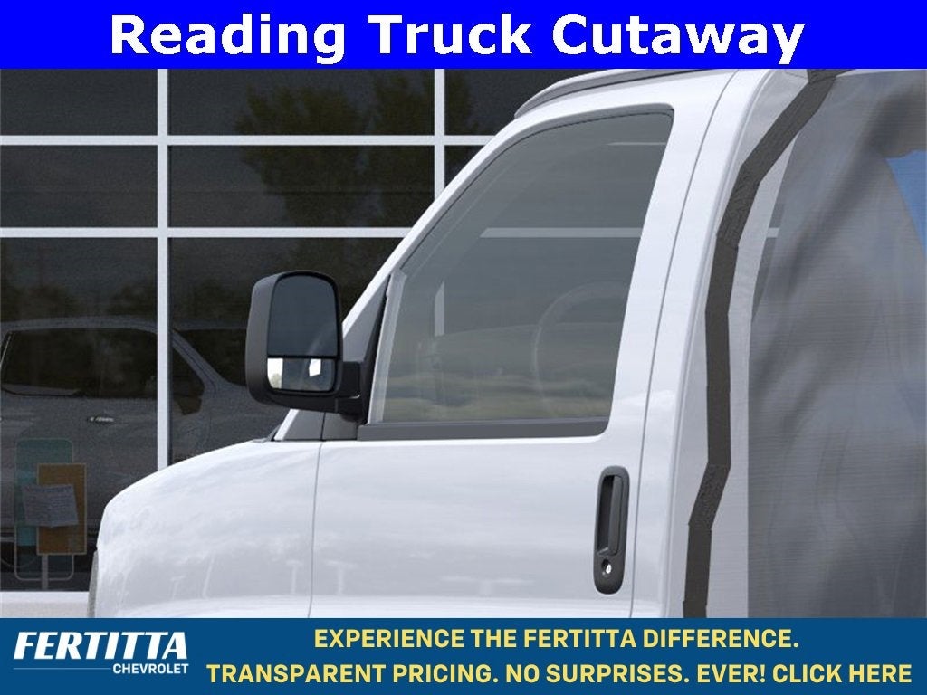 2025 Chevrolet Express Cutaway 3500 1WT