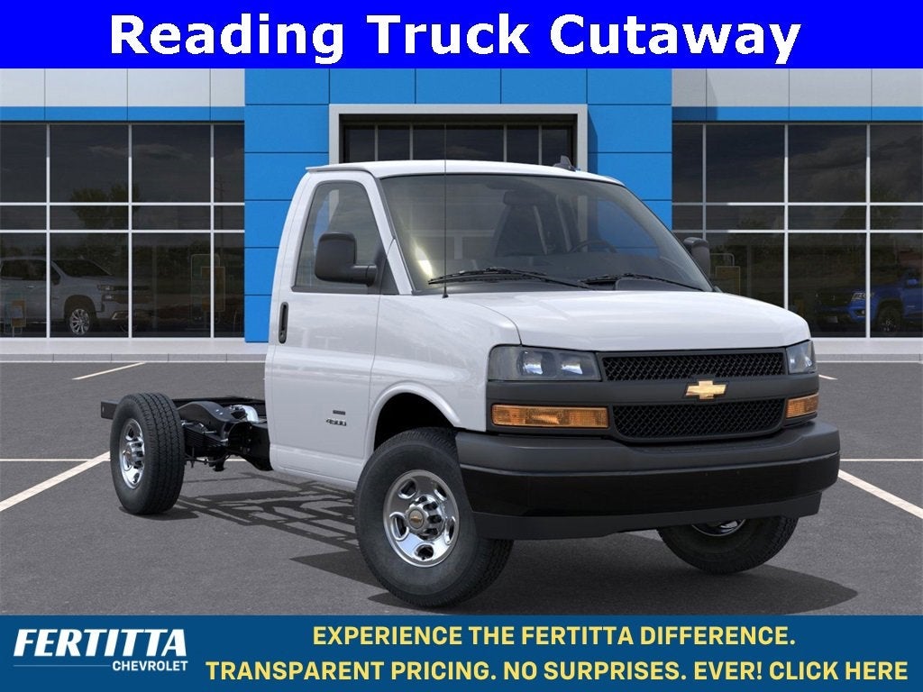 2025 Chevrolet Express Cutaway 3500 1WT