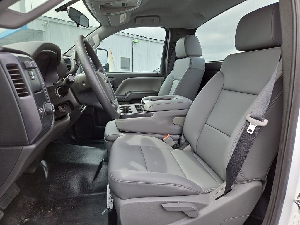 2024 Chevrolet Silverado 5500 HD Work Truck