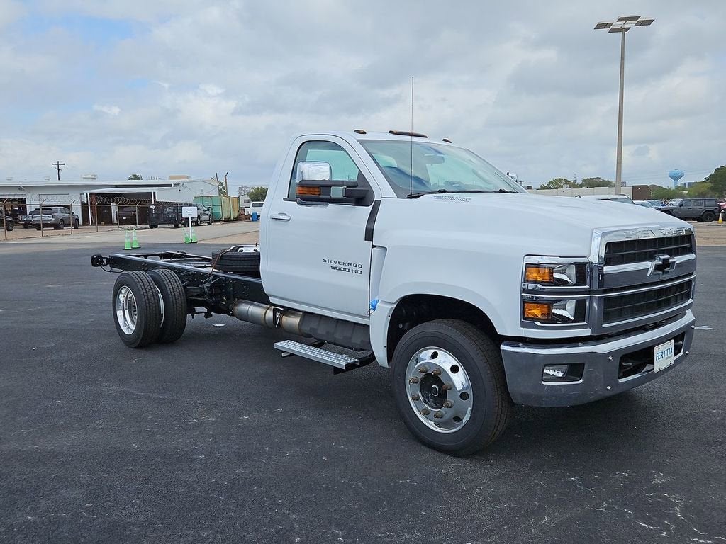 2024 Chevrolet Silverado 5500 HD Work Truck