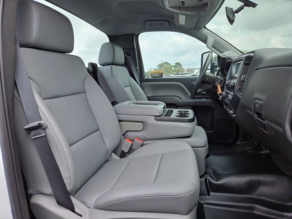 2024 Chevrolet Silverado 5500 HD Work Truck