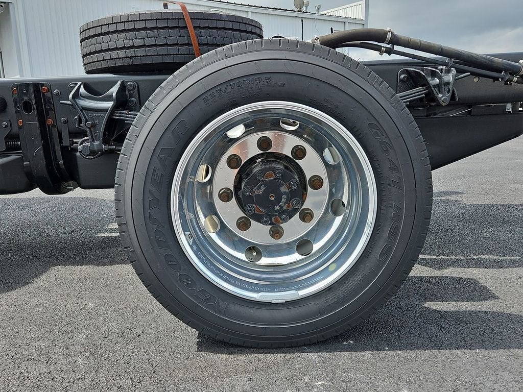 2024 Chevrolet Silverado 5500 HD Work Truck