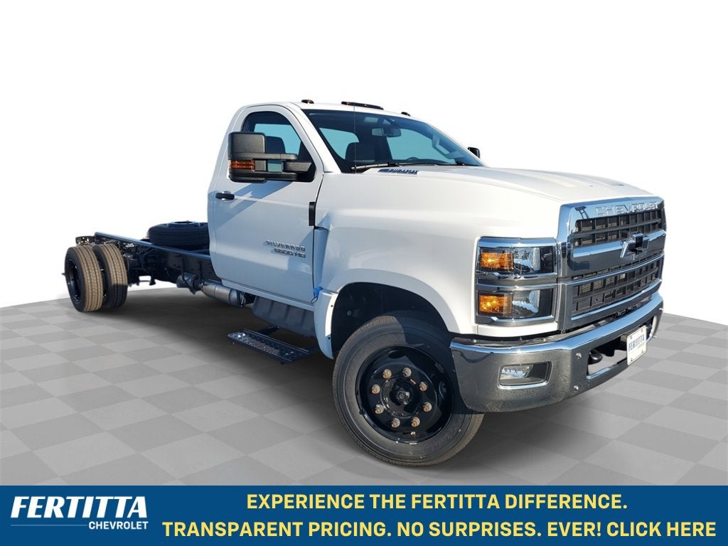 2024 Chevrolet Silverado 6500 HD Work Truck