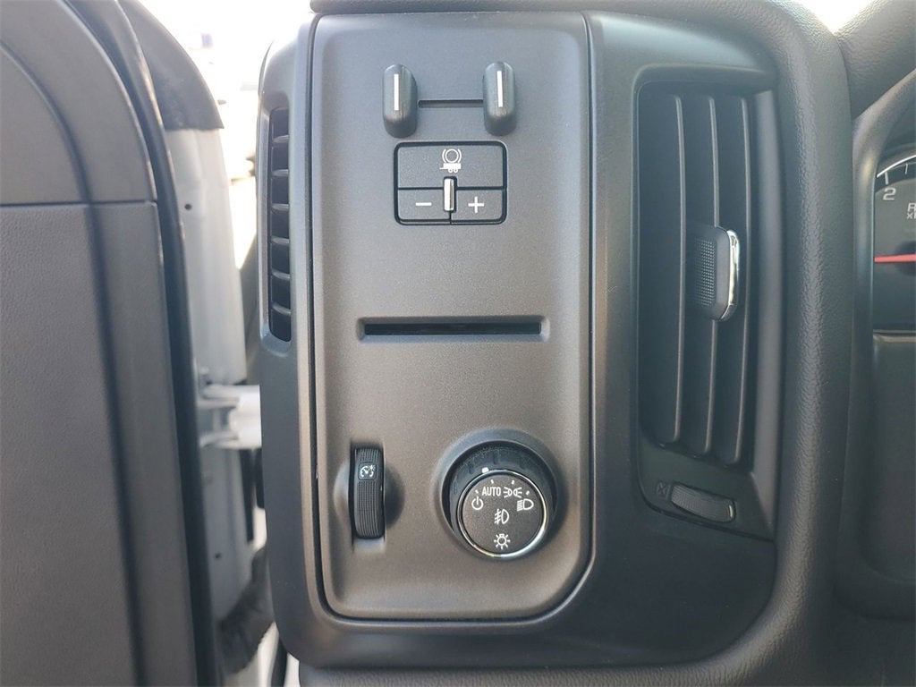 2024 Chevrolet Silverado 6500 HD Work Truck