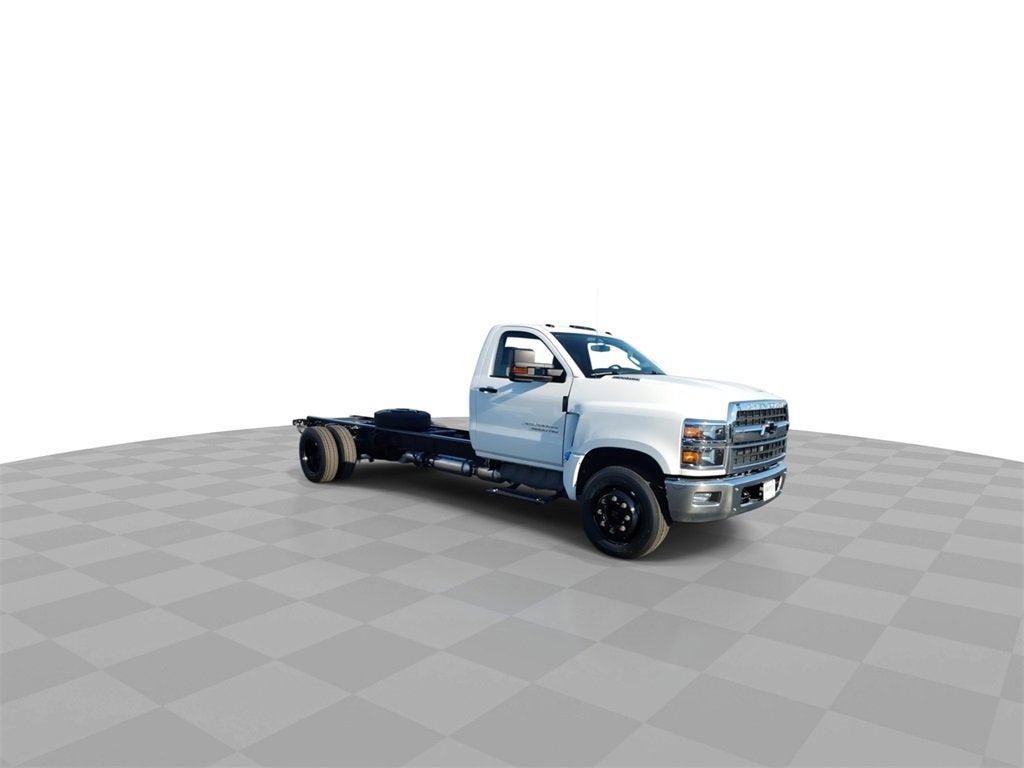 2024 Chevrolet Silverado 6500 HD Work Truck