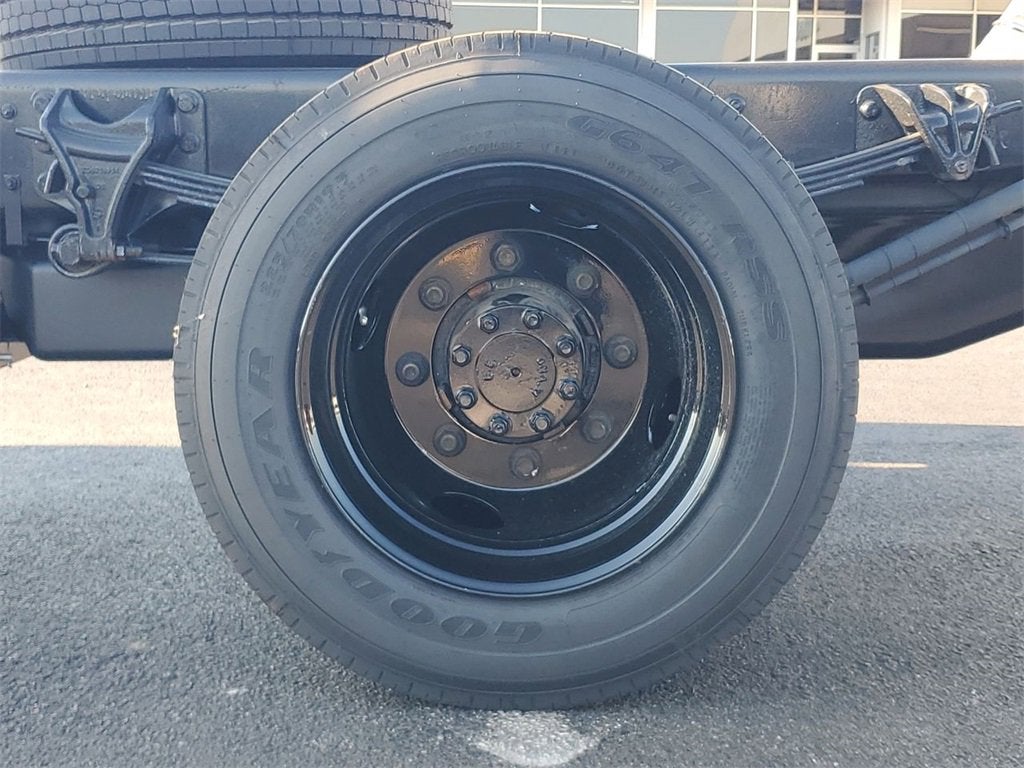 2024 Chevrolet Silverado 6500 HD Work Truck