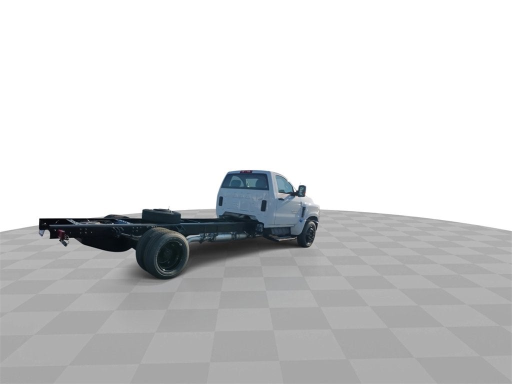 2024 Chevrolet Silverado 6500 HD Work Truck