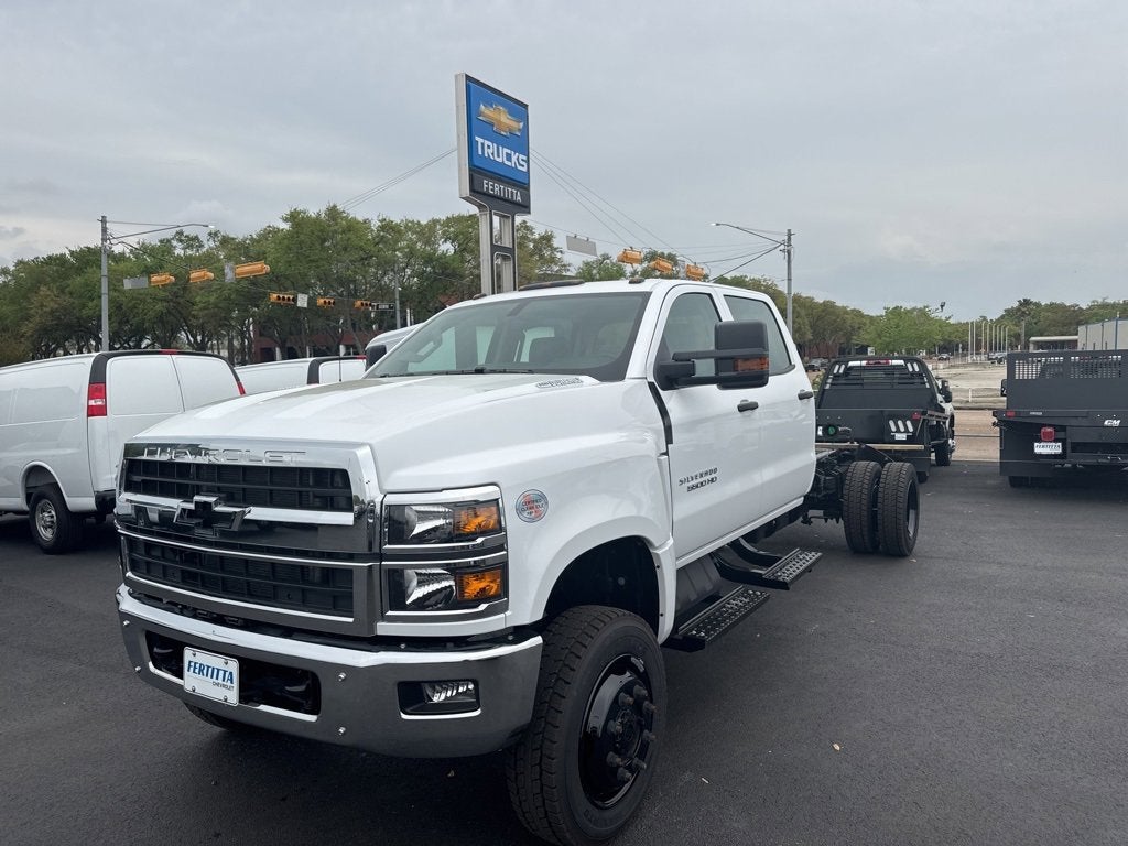 2024 Chevrolet Silverado 5500 HD Work Truck