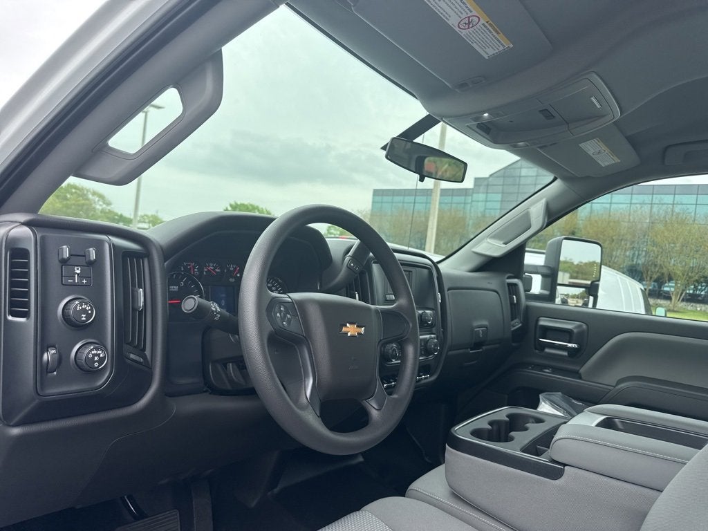 2024 Chevrolet Silverado 5500 HD Work Truck