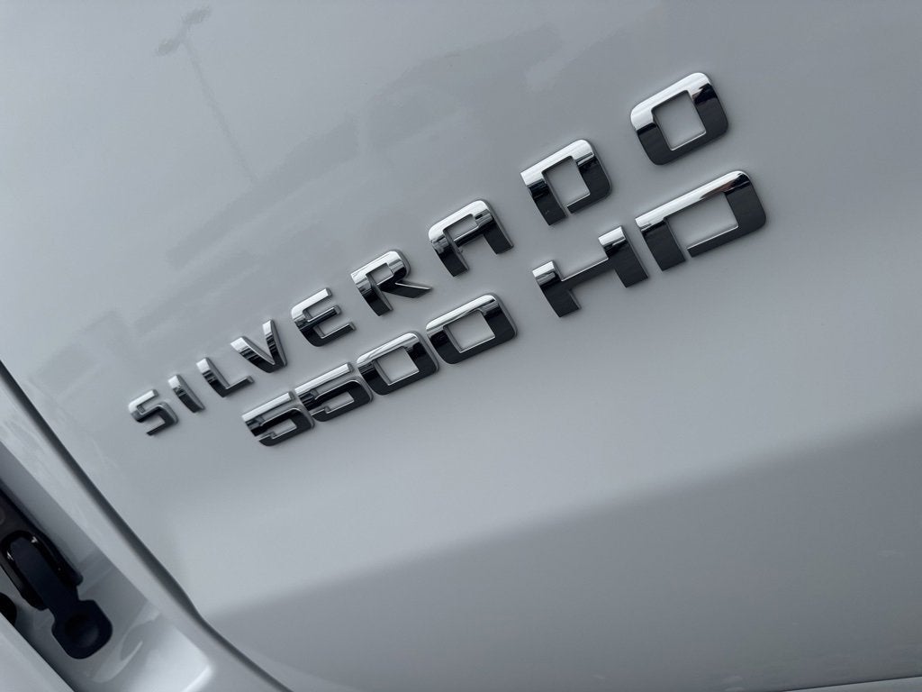 2024 Chevrolet Silverado 5500 HD Work Truck