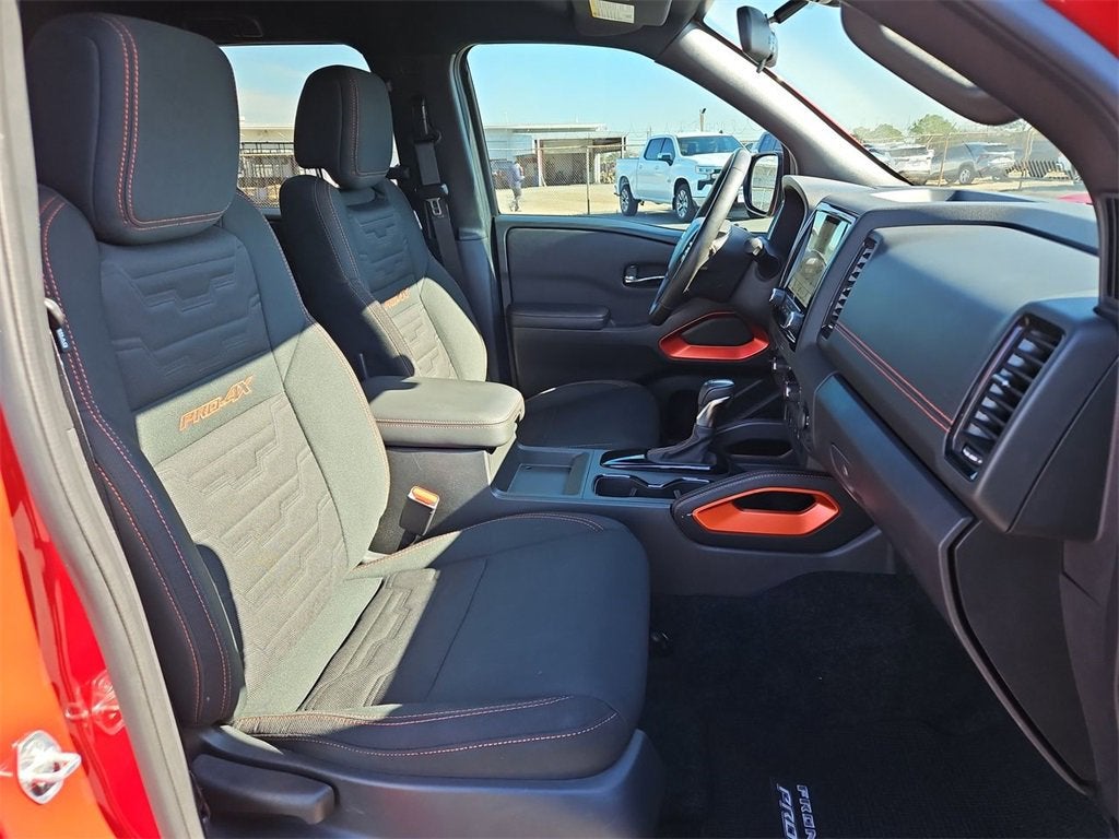 2024 Nissan Frontier Crew Cab PRO-4X 4x4