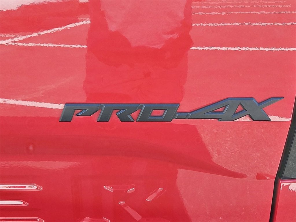 2024 Nissan Frontier Crew Cab PRO-4X 4x4