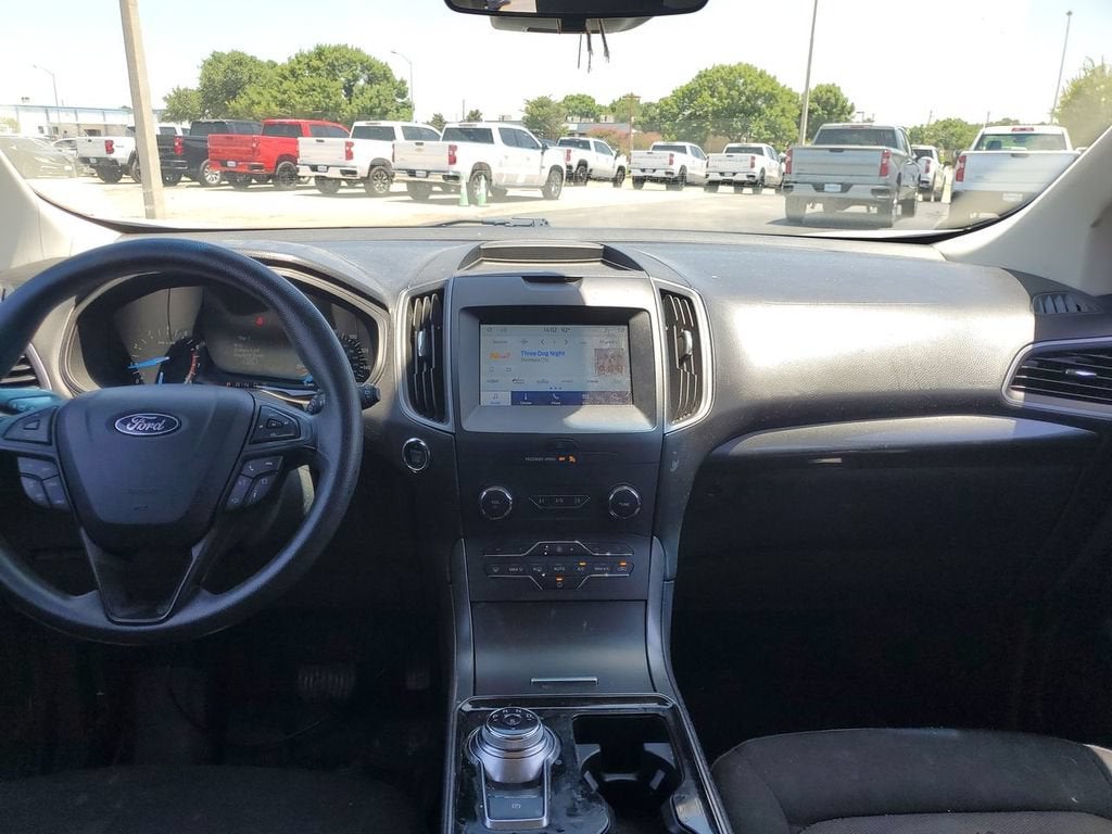 2020 Ford Edge SE