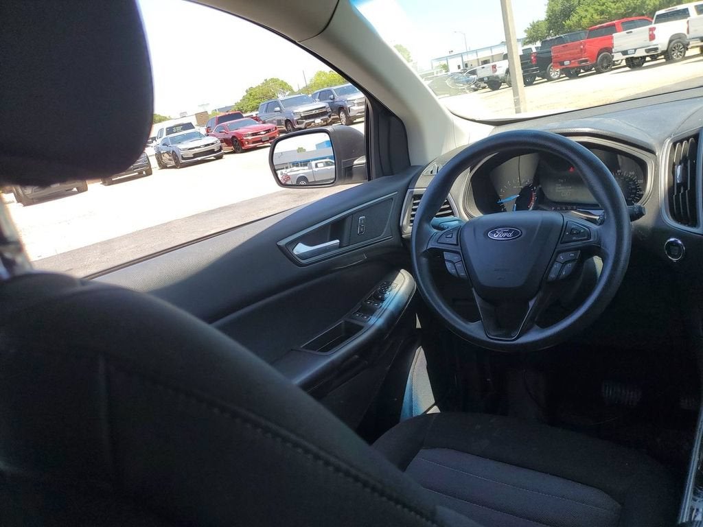 2020 Ford Edge SE